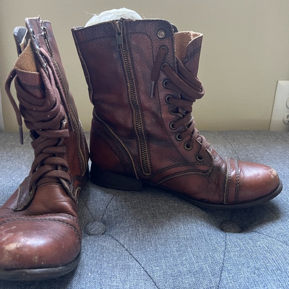 Brown Steve Madden Troopa Combat Boots - Picture 4 of 6